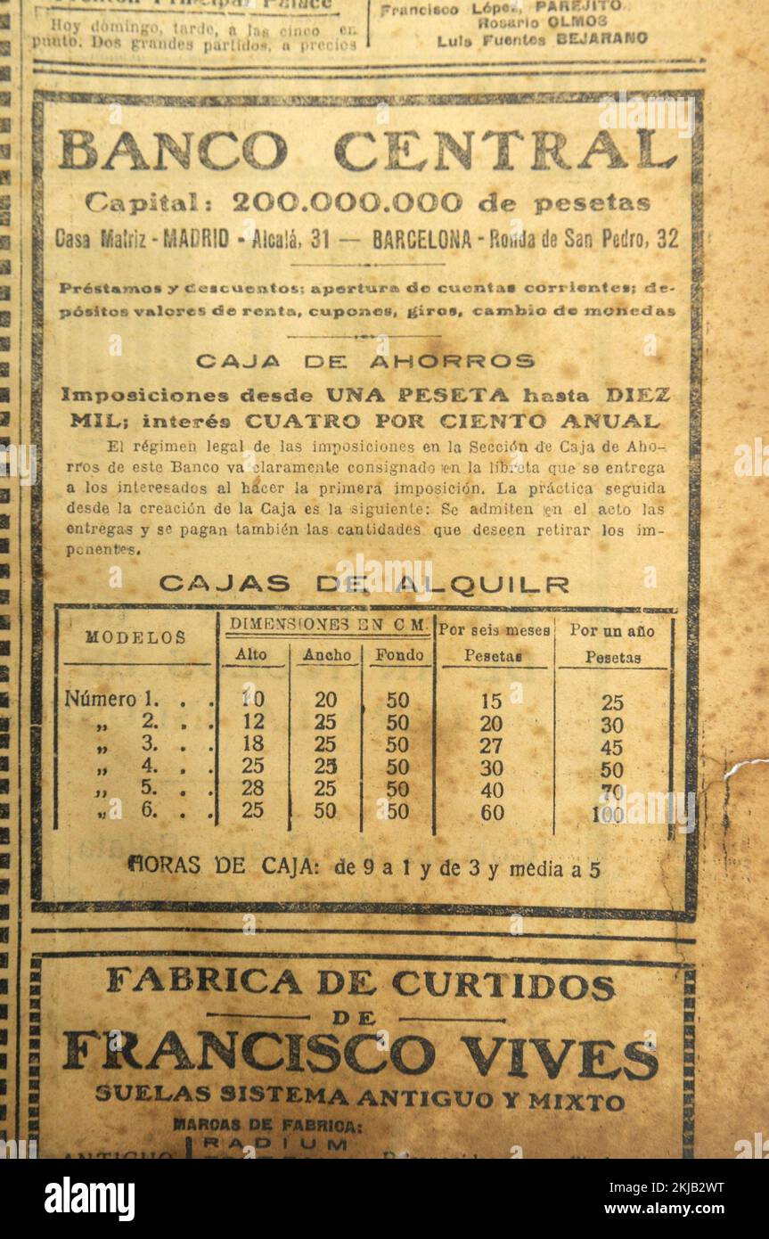 newspaper clipping 1922 Barcelona, Catalonia, Paris central bank advertisement, newspaper clipping, 20s, June 1922, Barcelona, current affairs, press, Stock Photo