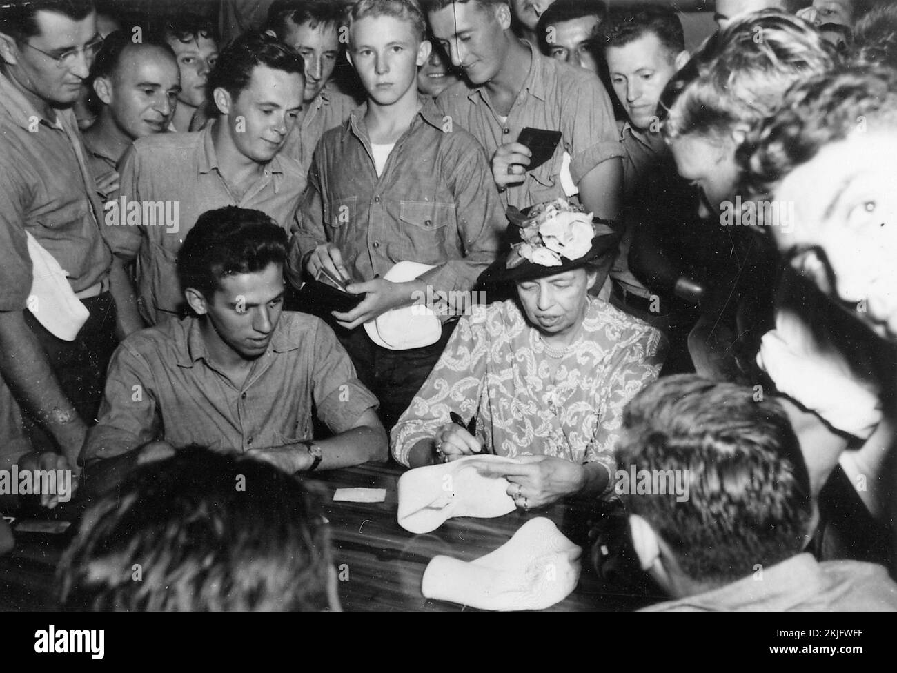 The US First lady Eleanor Roosevelt visiting troops during WW2 Stock Photo