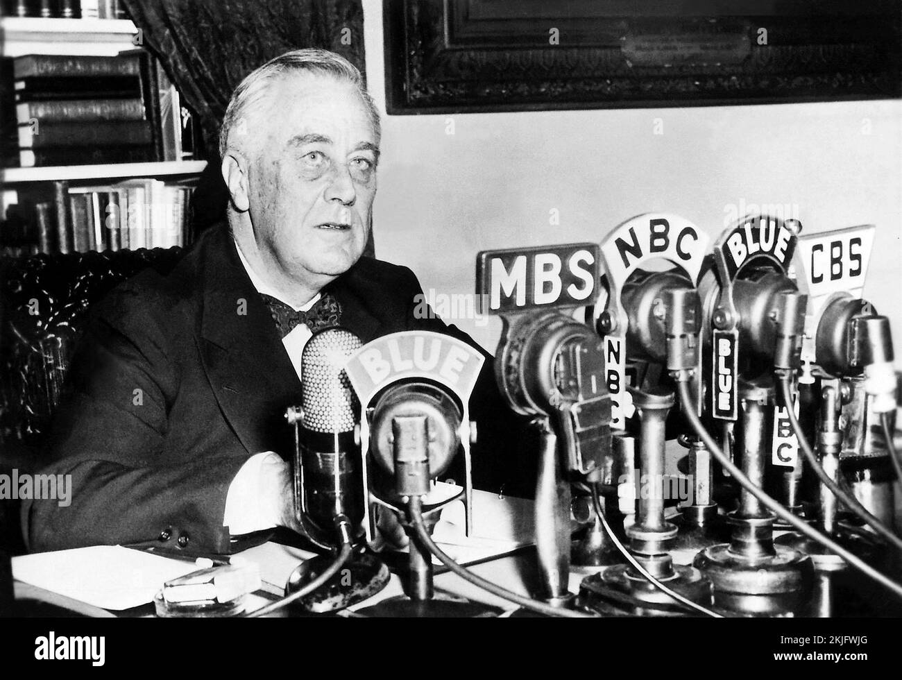 US President Franklin D Roosevelt giving his Fireside Chat on the State of the Union (January 11, 1944) Stock Photo