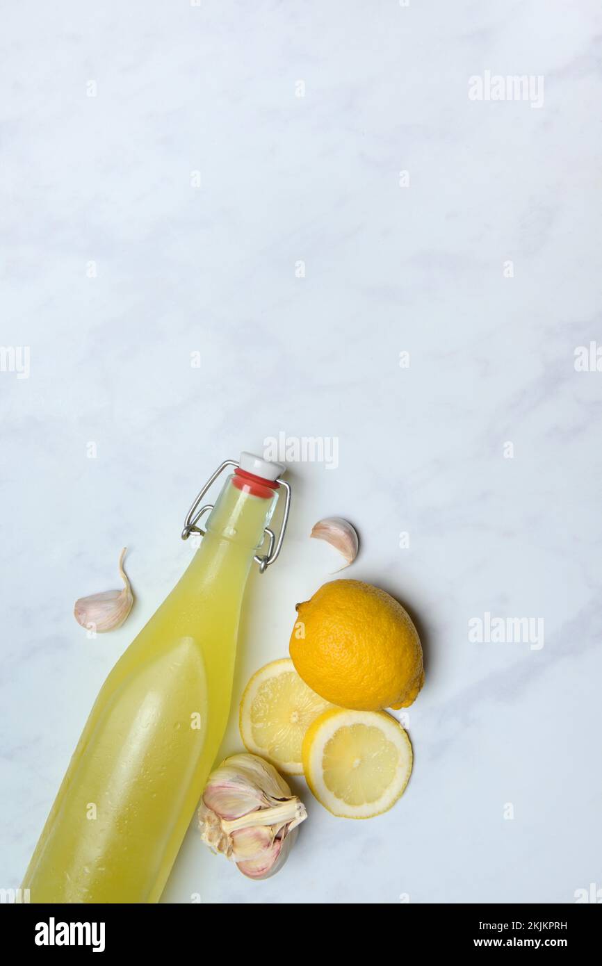 Lemon garlic cure, lemon and garlic as an ingredient Stock Photo Alamy
