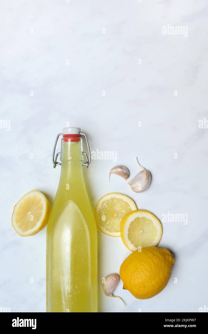 Lemon garlic cure, lemon and garlic as an ingredient Stock Photo Alamy