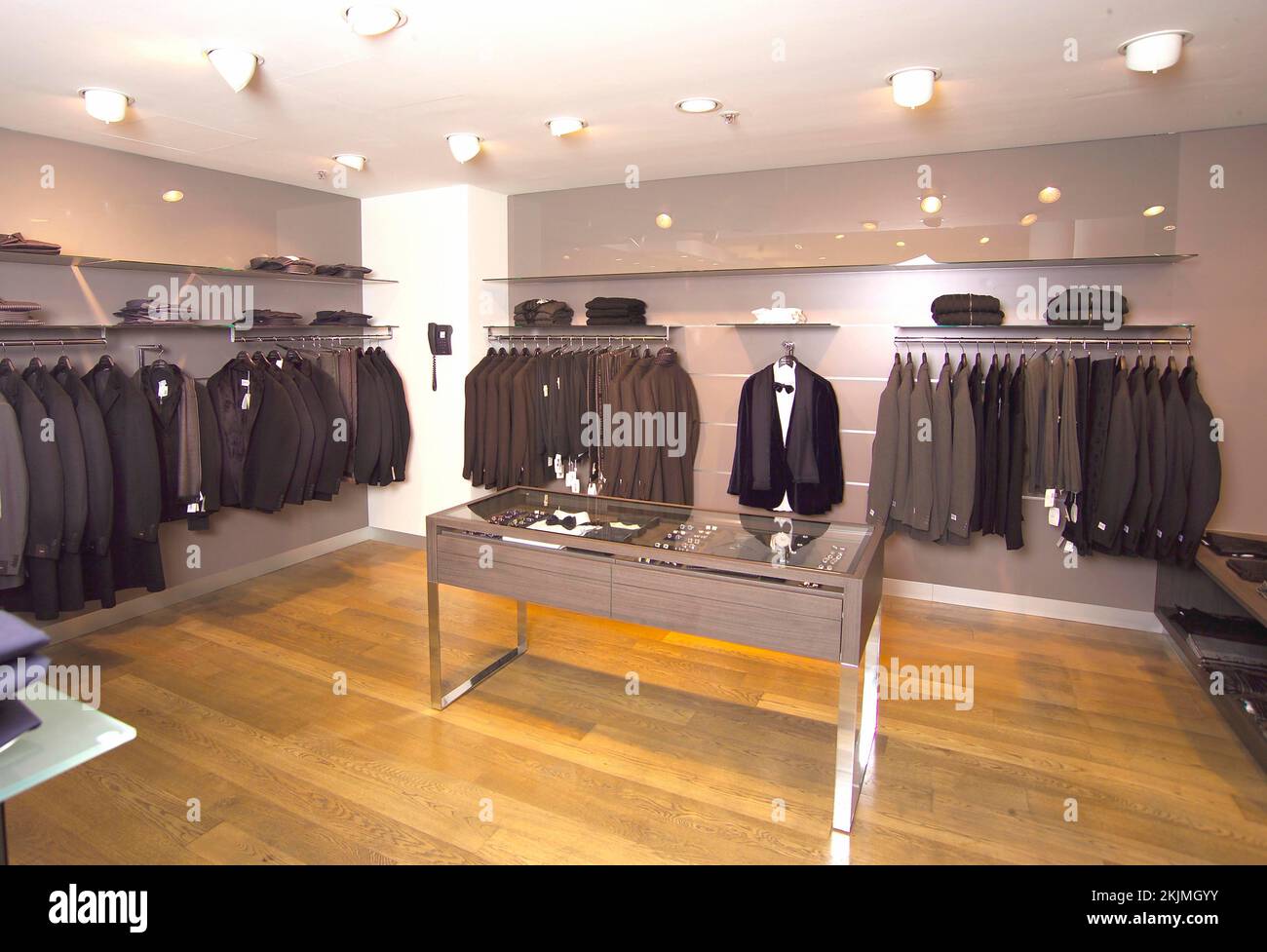 Fashion, menswear, textile industry, international brands, department