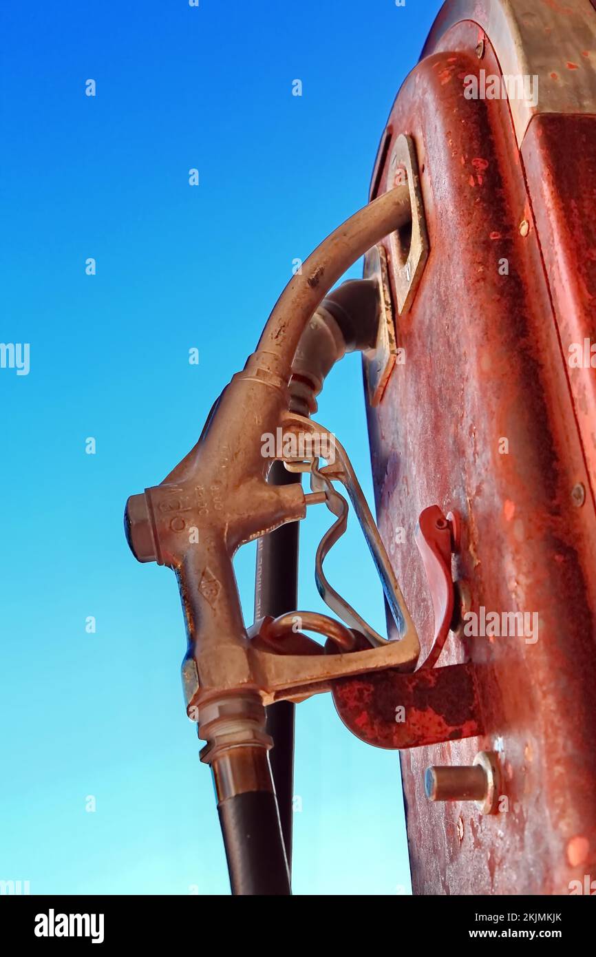 Cool Springs Station on historic Route 66 with a view of the gas
