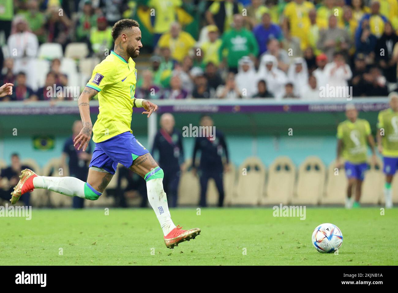 Doha, Qatar. 24th Nov, 2022. Neymar Jr of Brazil during the FIFA World Cup 2022, Group G football match between Brazil and Serbia on November 24, 2022 at Lusail Stadium in Al Daayen, Qatar - Photo: Jean Catuffe/DPPI/LiveMedia Credit: Independent Photo Agency/Alamy Live News Stock Photo