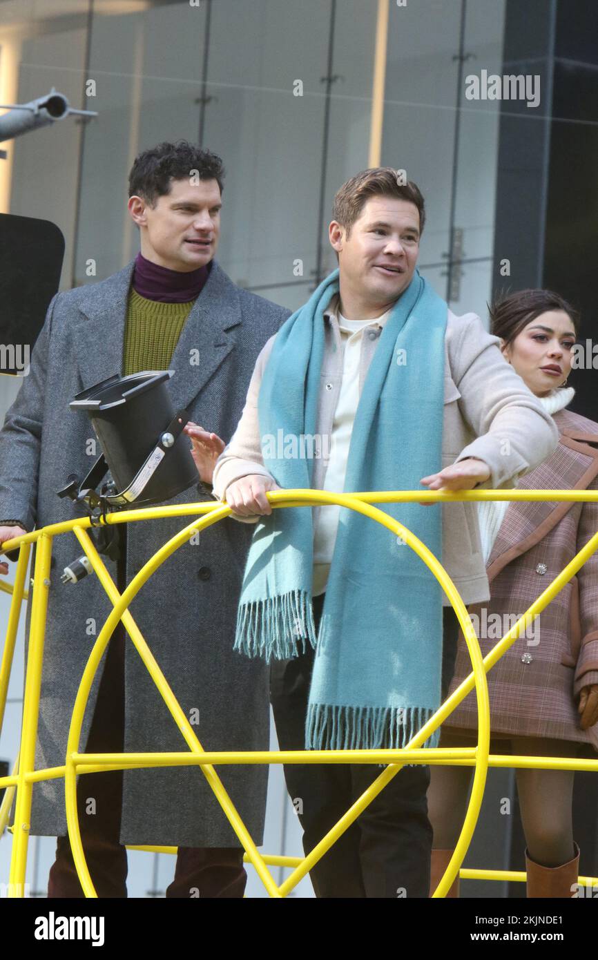 Adam devine 2022 hi-res stock photography and images - Alamy