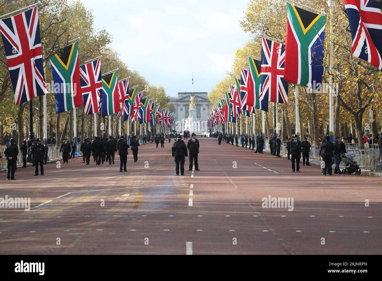 London, UK. 22nd November 2022. Pageant on The Mall for the State Visit hosted by King Charles for South African President Cyril Ramaphosa. The Mall is decorated with British and South African flags amidst heightened security. Stock Photo