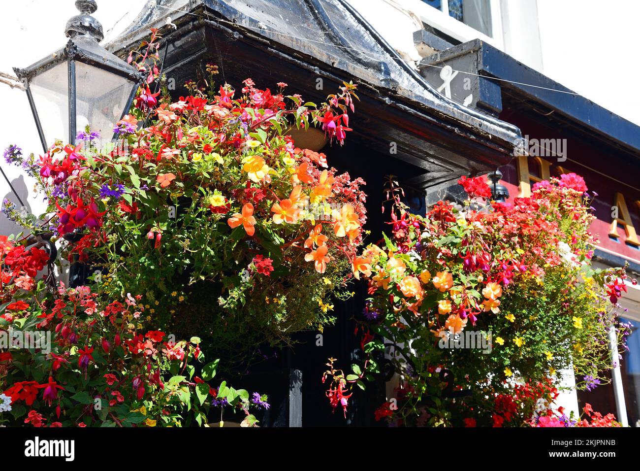 Pretty hanging baskets on the front of the Anchor Inn along Old Fore