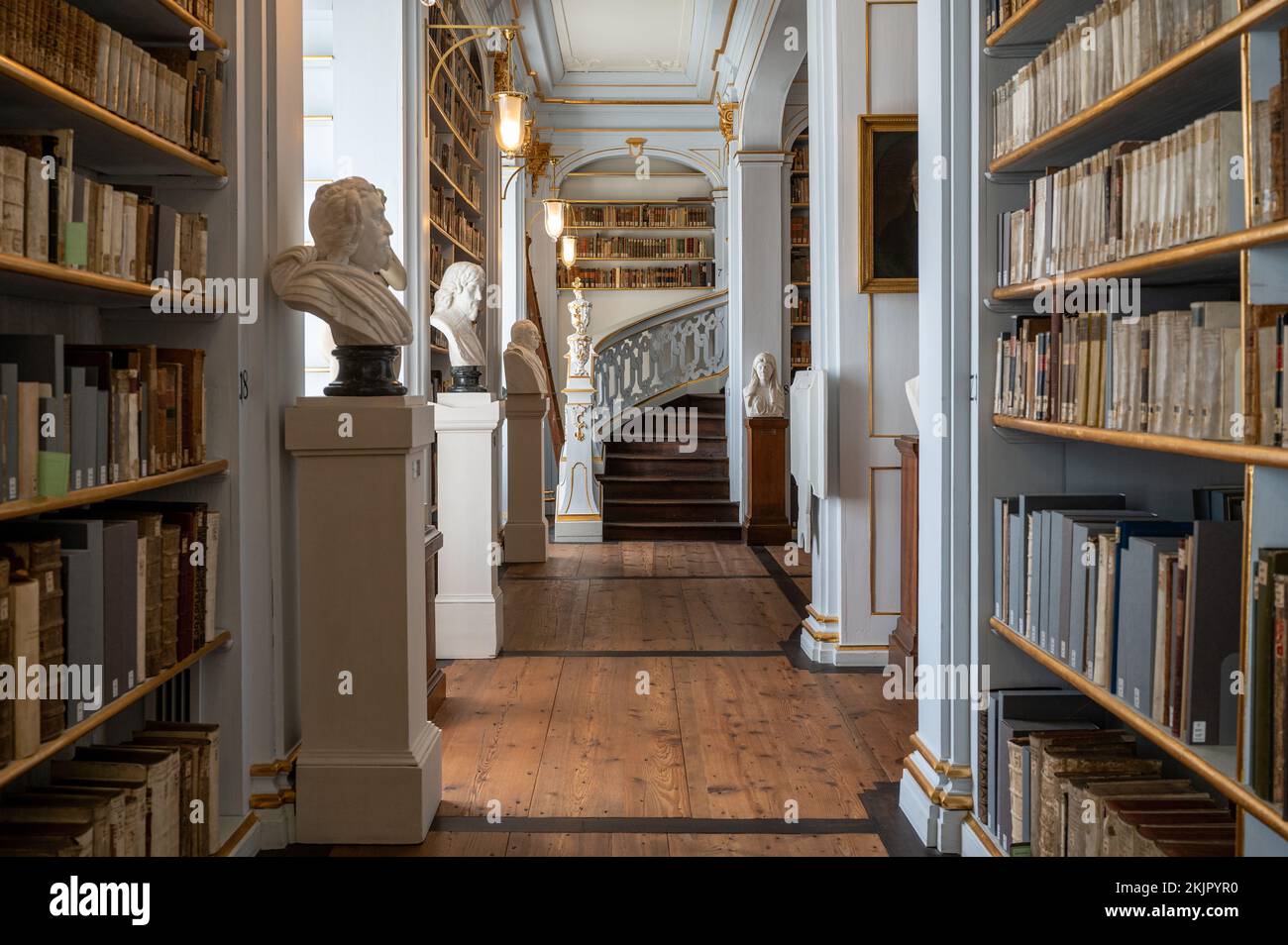 Herzogin Anna Amalia Bibliothek und Rokokosaal Weimar Stock Photo Alamy