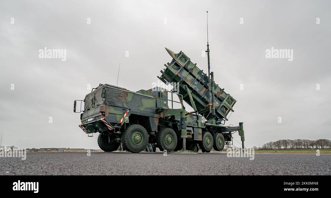 FILED - 17 March 2022, Schleswig-Holstein, Schwesing: A combat-ready Patriot anti-aircraft missile system of the Bundeswehr's anti-aircraft missile squadron 1 stands on the airfield of Schwesing military airport. In the view of NATO Secretary General Stoltenberg, a delivery of German Patriot air defense systems to Ukraine would not be taboo in principle. 'NATO allies could already deliver different types of modern air defense systems and also other modern systems like the Himars to Ukraine,' the Norwegian said at a press conference on Friday. (to dpa 'Nato secretary general does not see Patrio Stock Photo