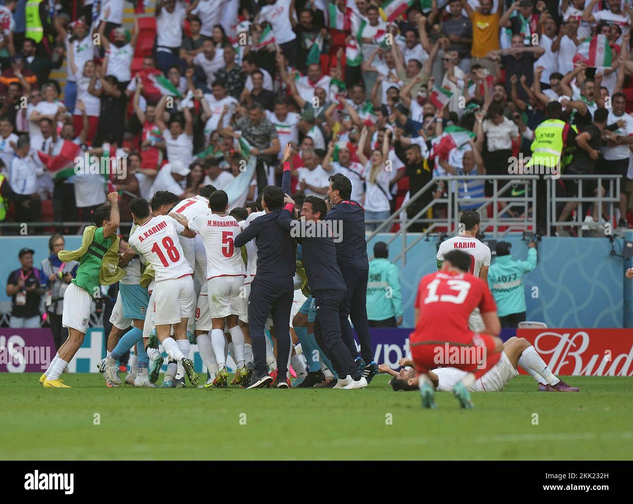 November 25th, 2022, Khalifa International Stadium, Doha, QAT, World Cup FIFA 2022, Group B, Wales vs Iran, in the picture Iran's defender Roozbeh Cheshmi is happy with the team about the goal to 0:1 Stock Photo