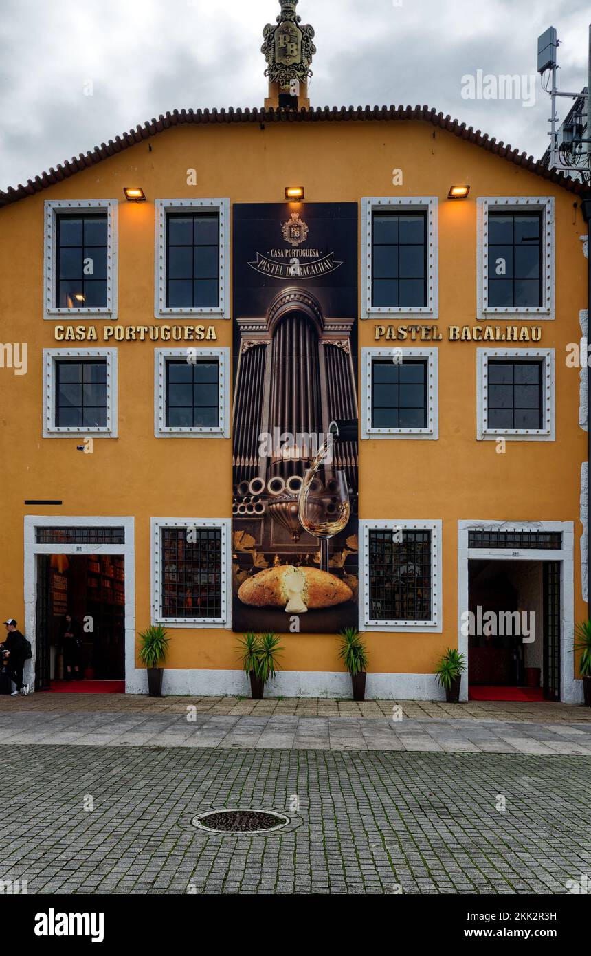 Front view of Casa Portuguesa do Pastel de Bacalhau, Riverside, Gaia, Porto, Portugal Stock Photo