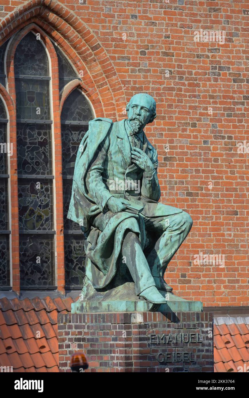 Denkmal Emanuel Geibel, Koberg, Lübeck, Schleswig-Holstein, Deutschland Stock Photo