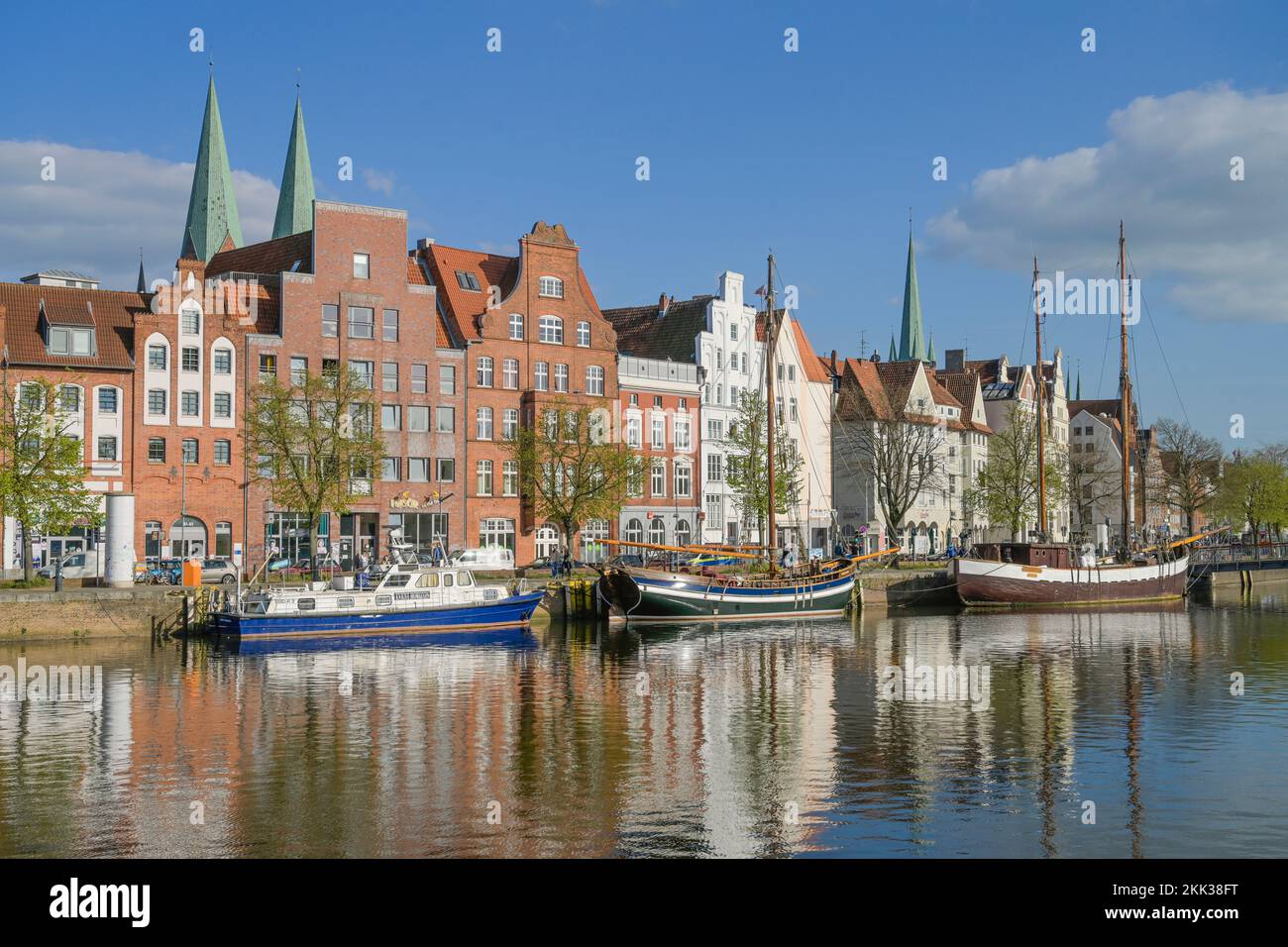 Schiffe, Trave, Museumshafen, Bürgerhäuser, An der Untertrave, Lübeck, Schleswig-Holstein, Deutschland Stock Photo