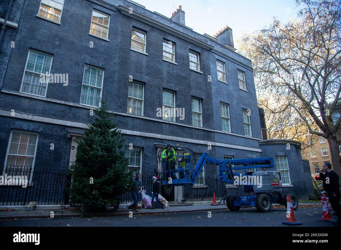 London, England, UK. 25th Nov, 2022. UK Prime Minister's office and ...