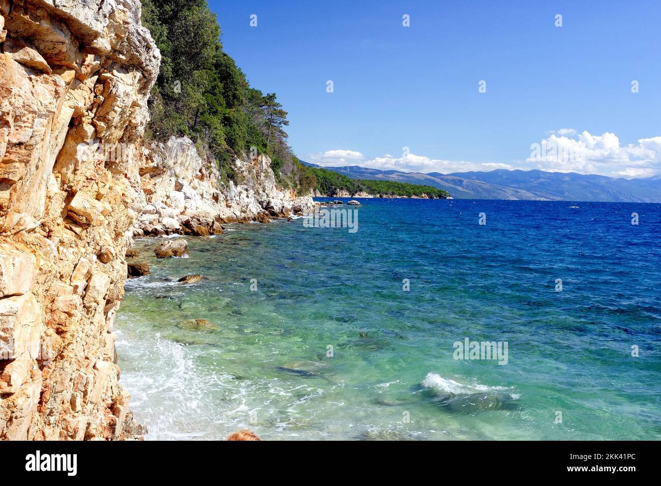 Felsenküste in Kroatien Stock Photo