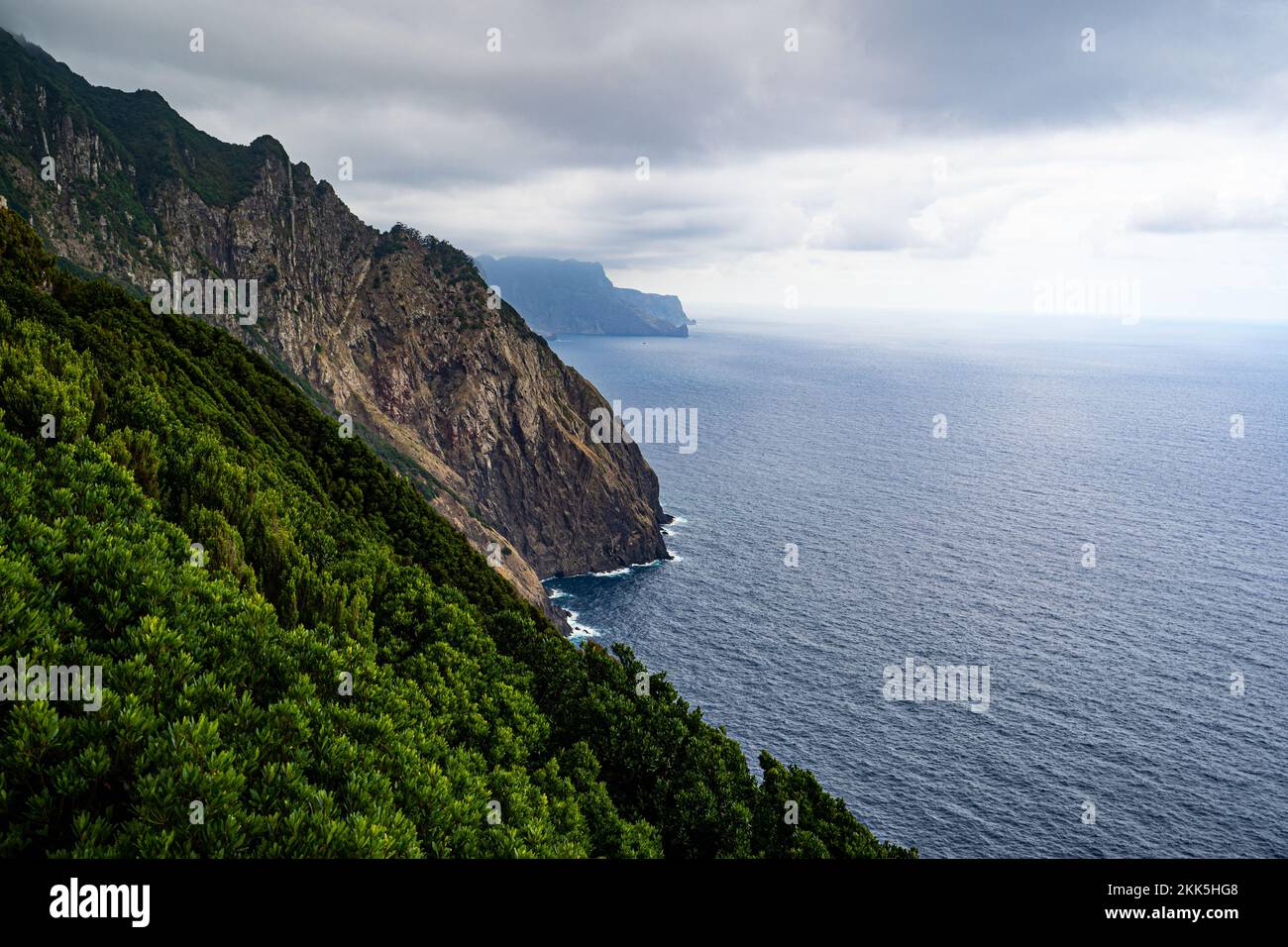 Vereda do Larano ridge hike, Porto da Cruz. An exposed trail with