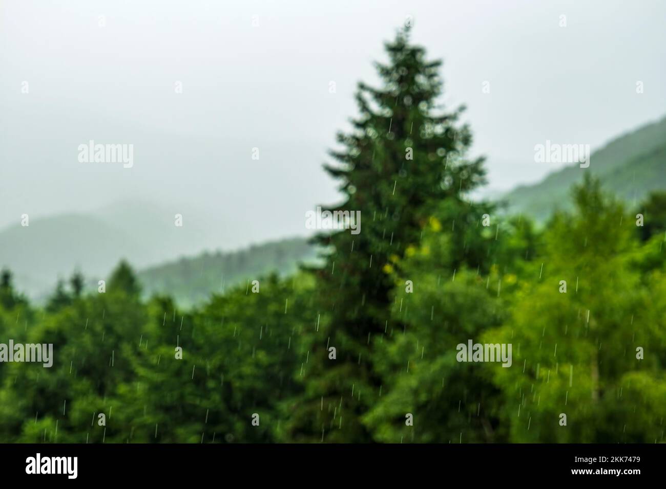 Image heavy rain falling hi-res stock photography and images - Alamy