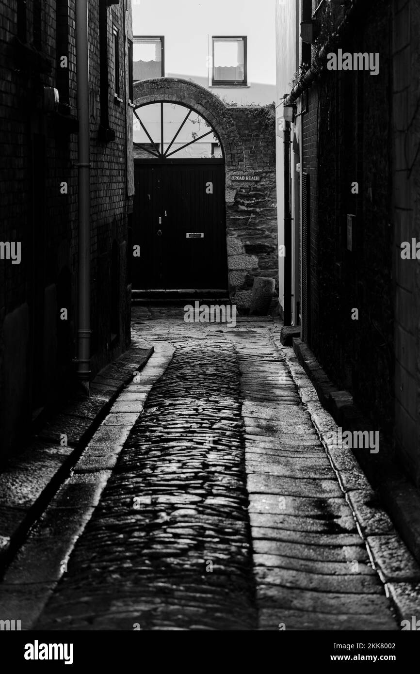 Falmouth alley ways and steps. Exploring the lanes of Falmouth town