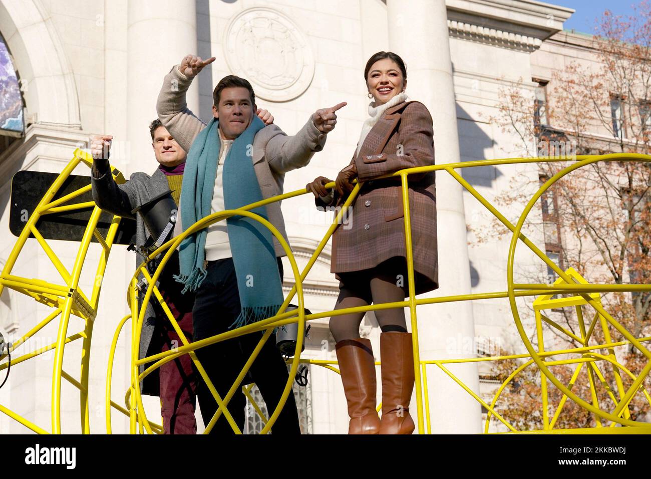 New York, NY, USA. 24th Nov, 2022. Bumper in Berlin, Adam Devine, Sarah