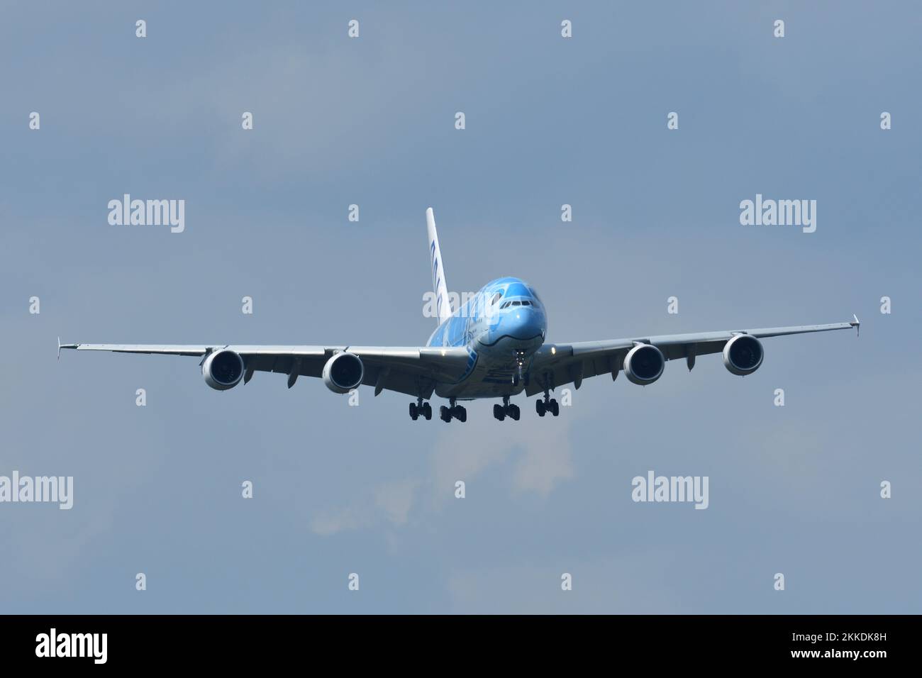 Airbus a380 800 hi-res stock photography and images - Alamy