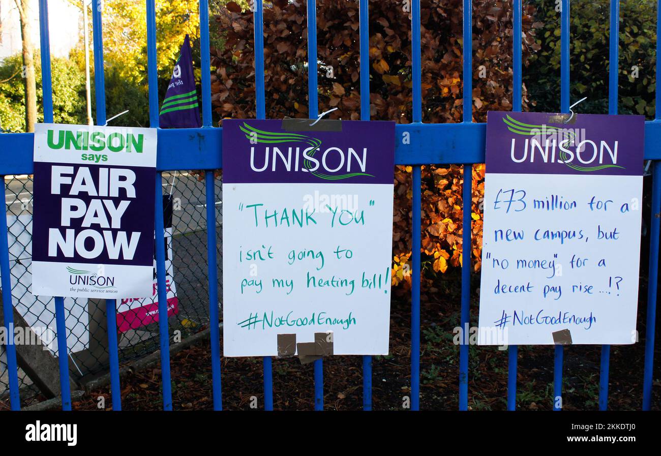 Cheltenham, UK. 25th Nov, 2022. Protest signs from the unison group on the front gates of park university campus in Cheltenham on 25th november 2022 Credit: Pathos Images/Alamy Live News Stock Photo