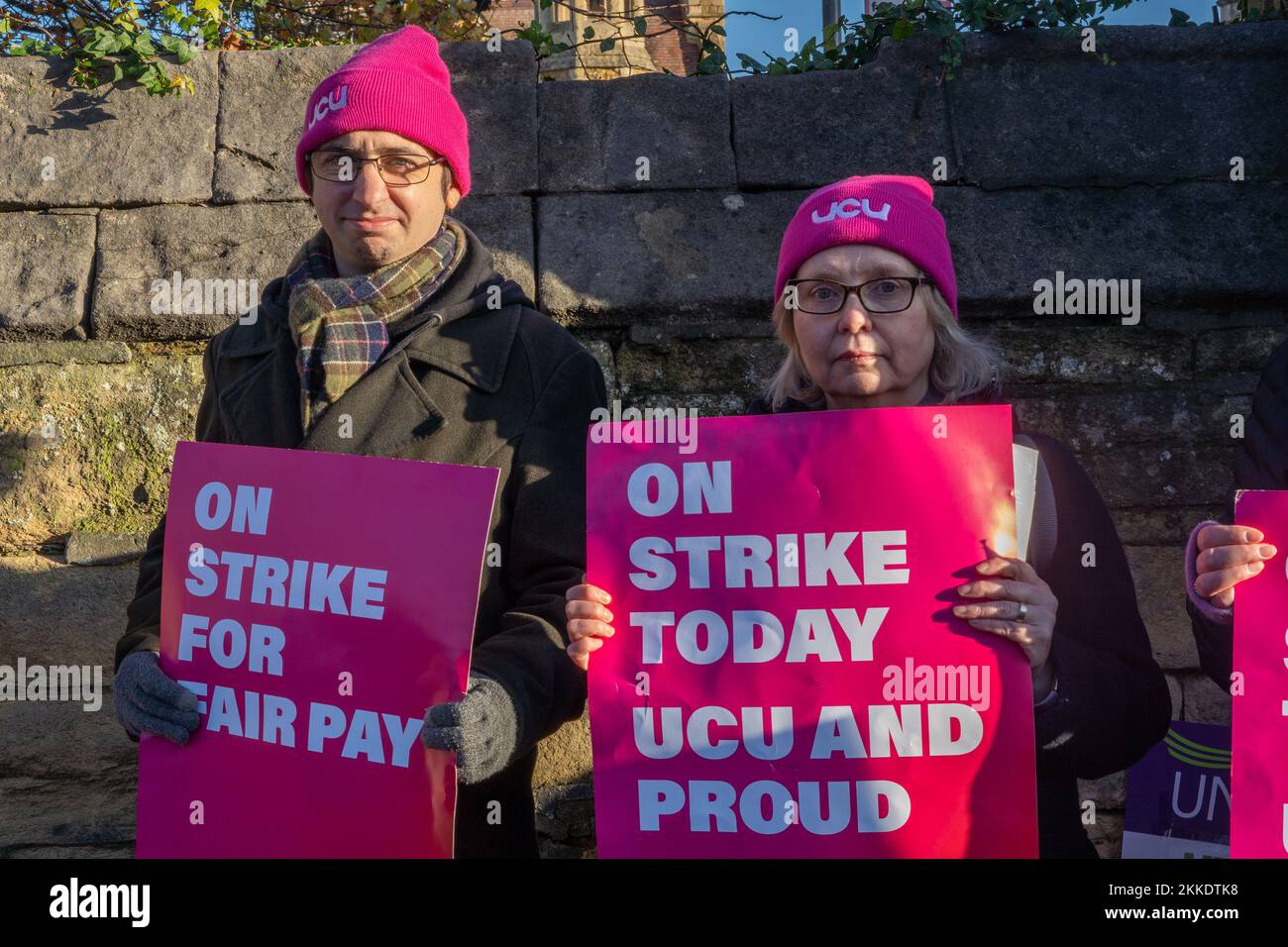 Cheltenham, UK. 25th Nov, 2022. Nov 25th 2022, Cheltenham, UK. Higher education staff form a picket line outside Francis Close Hall Campus, University of Gloucestershire, in a new wave of strikes over inadequate pay. Credit: Pathos Images/Alamy Live News Stock Photo