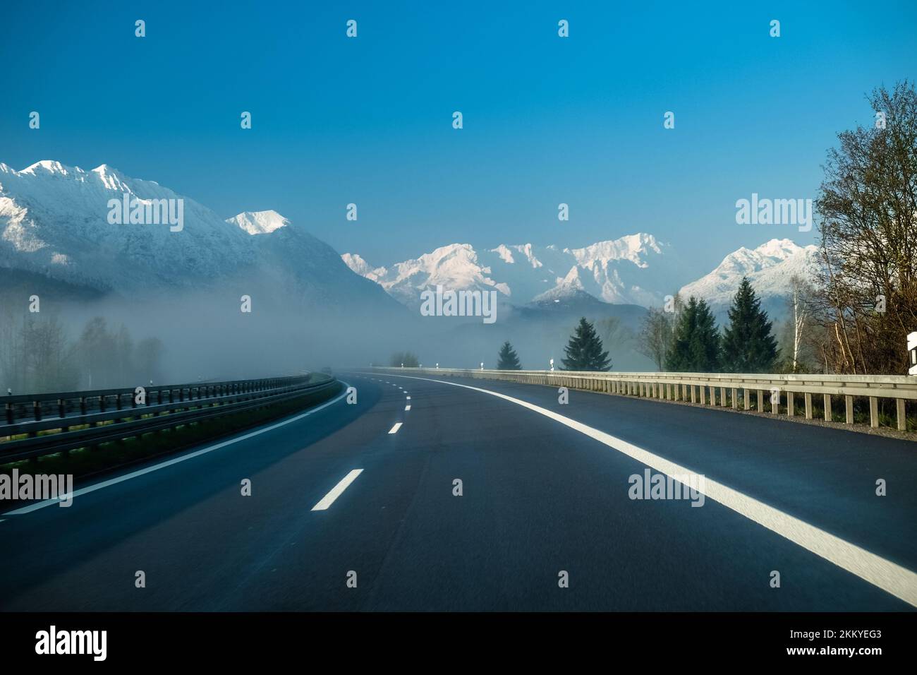Autobahn A95 Richtung Alpen Stock Photo