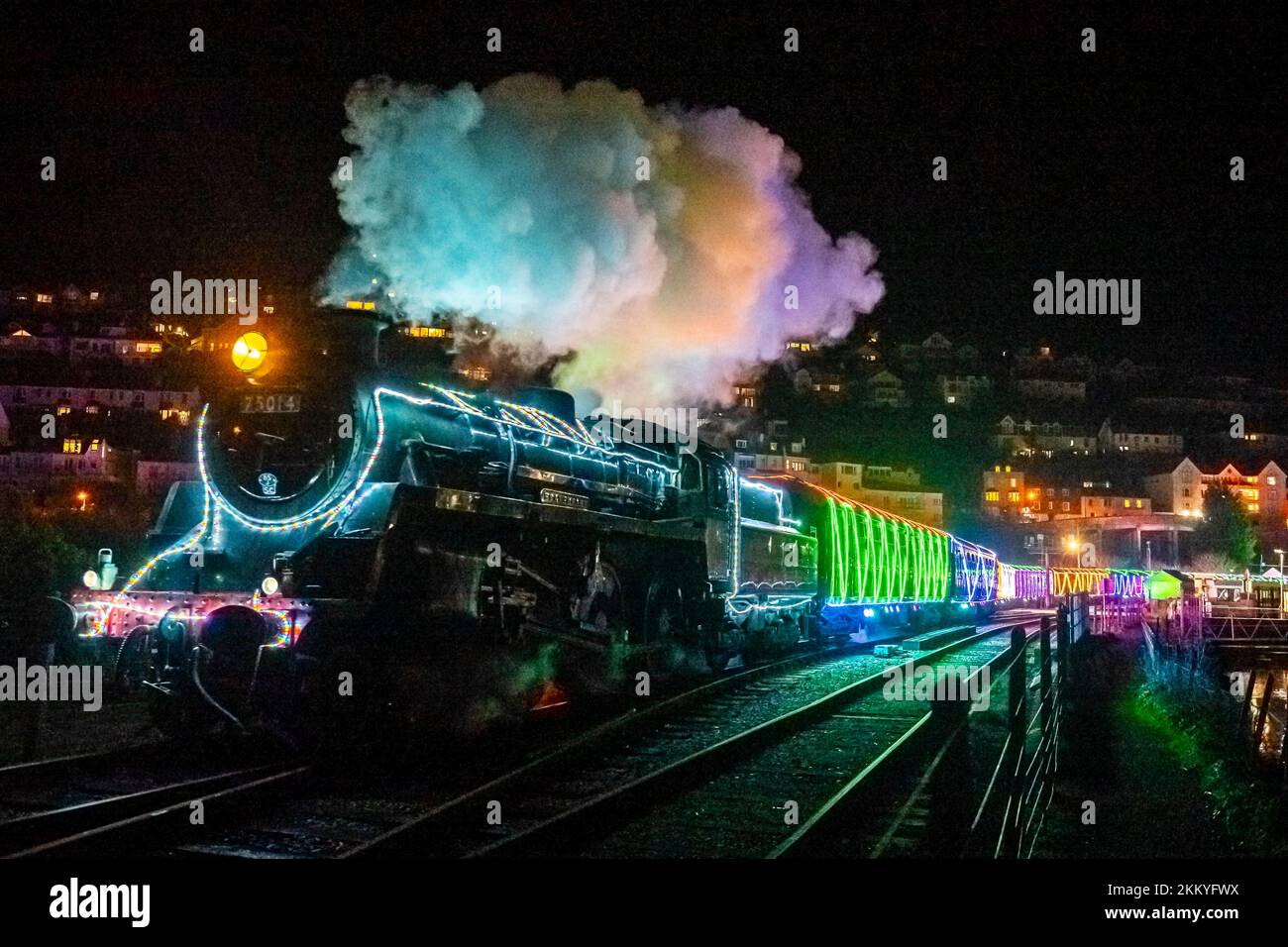 Kingswear, Devon, UK. 25th November 2022. The Christmas Train of Lights