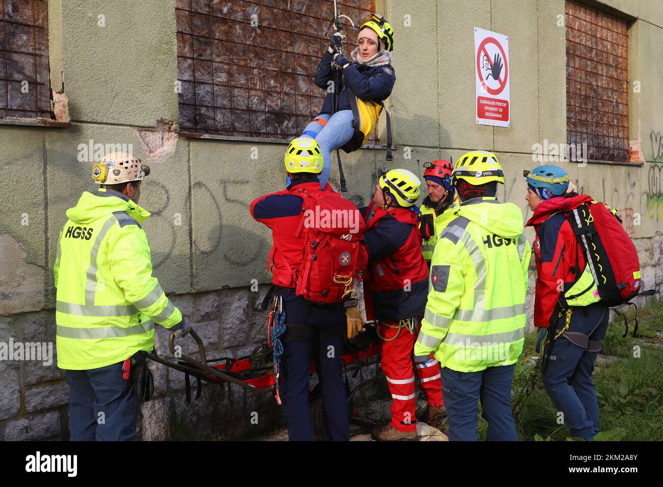 The Civil Protection Department of the city of Karlovac, in cooperation with the emergency services, held a field exercise of search and rescue of residents after the earthquake called Luscic 2022 in the area of the former Luscic barracks in Karlovac, Croatia on 26. November, 2022.. 66 participants, five search dogs and 11 vehicles took part. Photo: Kristina Stedul Fabac/PIXSELL Credit: Pixsell photo & video agency/Alamy Live News Stock Photo