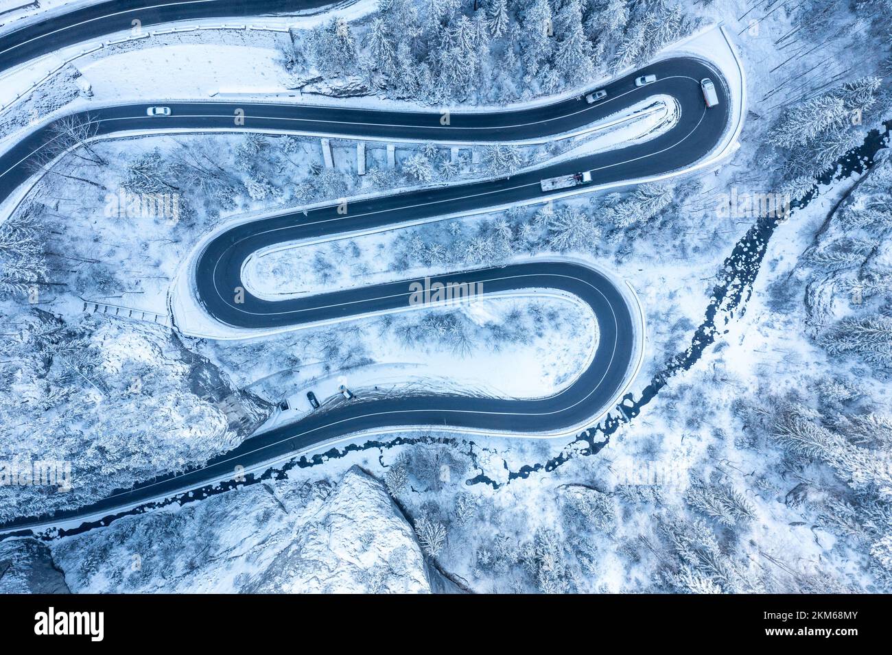 Aerial view pathway in snowy hi-res stock photography and images - Alamy