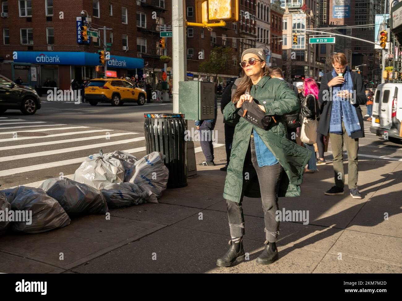 Street fashion in the Chelsea neighborhood of New York on Wednesday, November 16, 2022.  (© Richard B. Levine) Stock Photo