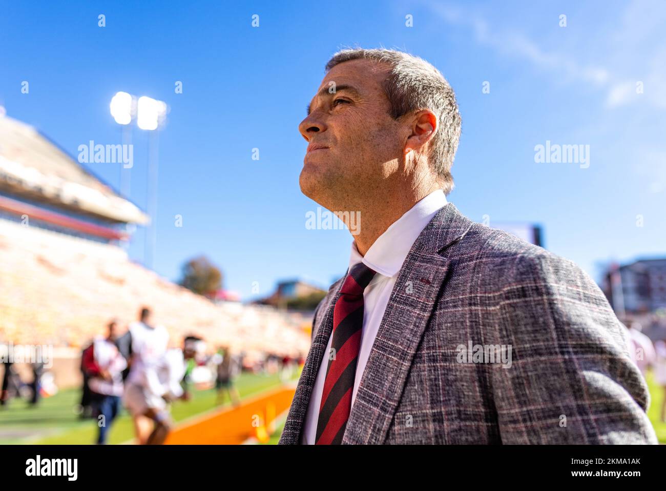 Clemson, SC, USA. 26th Nov, 2022. South Carolina Gamecocks head coach Shane Beamer heads back to the locker room after arriving for the NCAA Football match up against the Clemson Tigers at Memorial Stadium in Clemson, SC. (Scott Kinser/CSM). Credit: csm/Alamy Live News Stock Photo