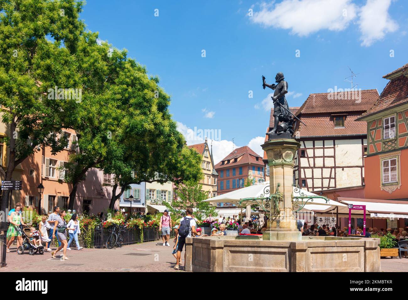Colmar (Colmer, Kolmar) : Place de l'Ancienne-Douane (Old Customs Square) with Schwendi Fountain, Old Town in Alsace (Elsass), Haut-Rhin (Oberelsass), Stock Photo