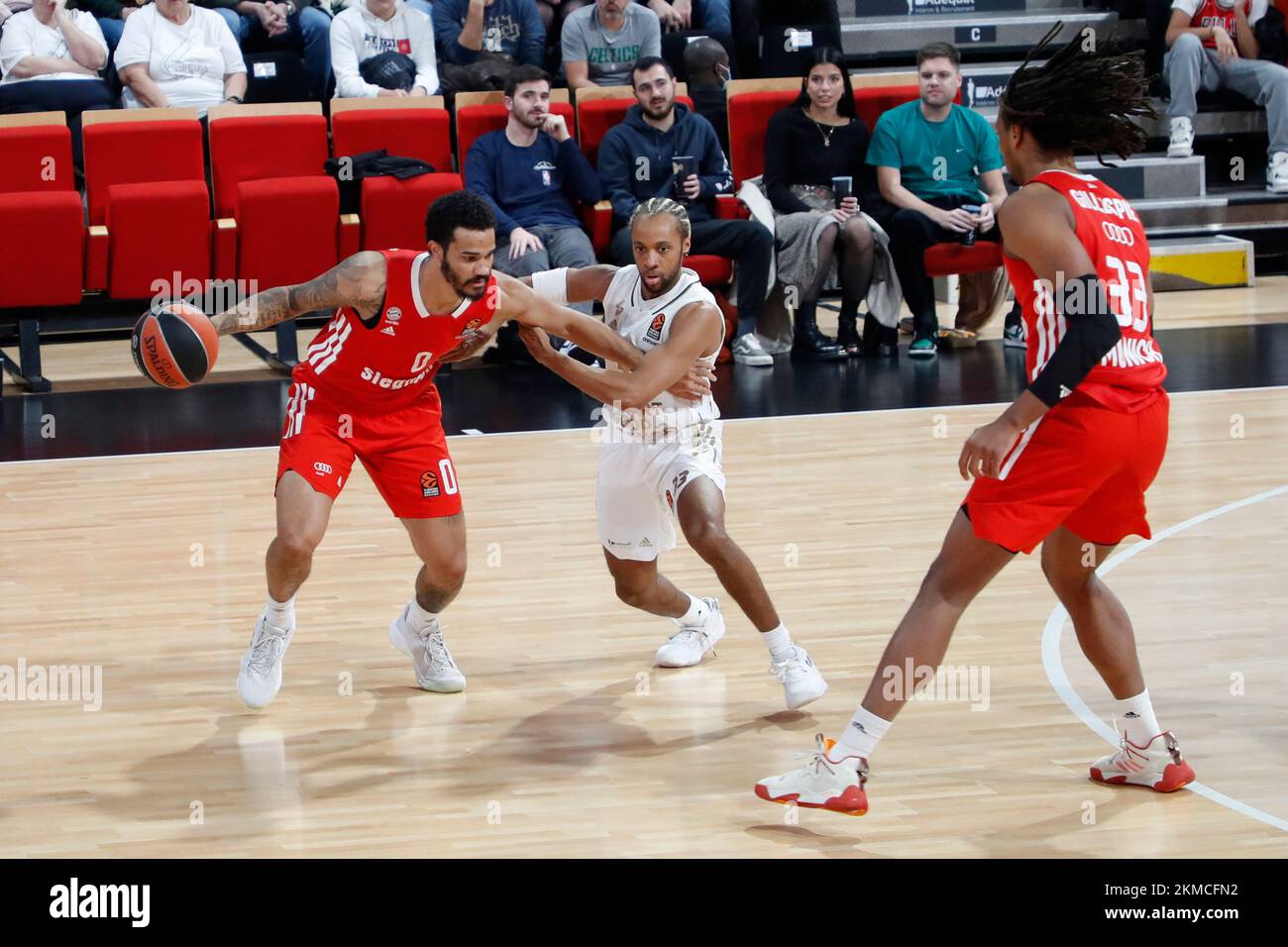 Nick WEILER BABB of Bayern Munich and Parker JACKSON CARTWRIGHT of Lyon during the Turkish Airlines EuroLeague Basketball match between LDLC ASVEL Villeurbanne and FC Bayern Munich on November 23, 2022 at Astroballe in Villeurbanne, France - Photo Romain Biard / Isports / DPPI Stock Photo