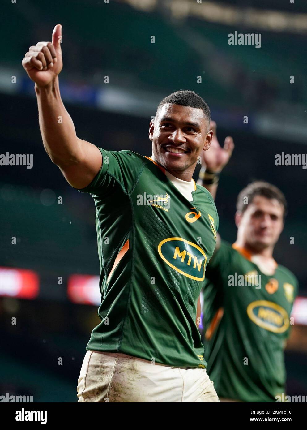 South Africa's Damian Willemse celebrates with the crowd after the Autumn International match at Twickenham Stadium, London. Picture date: Saturday November 26, 2022. Stock Photo