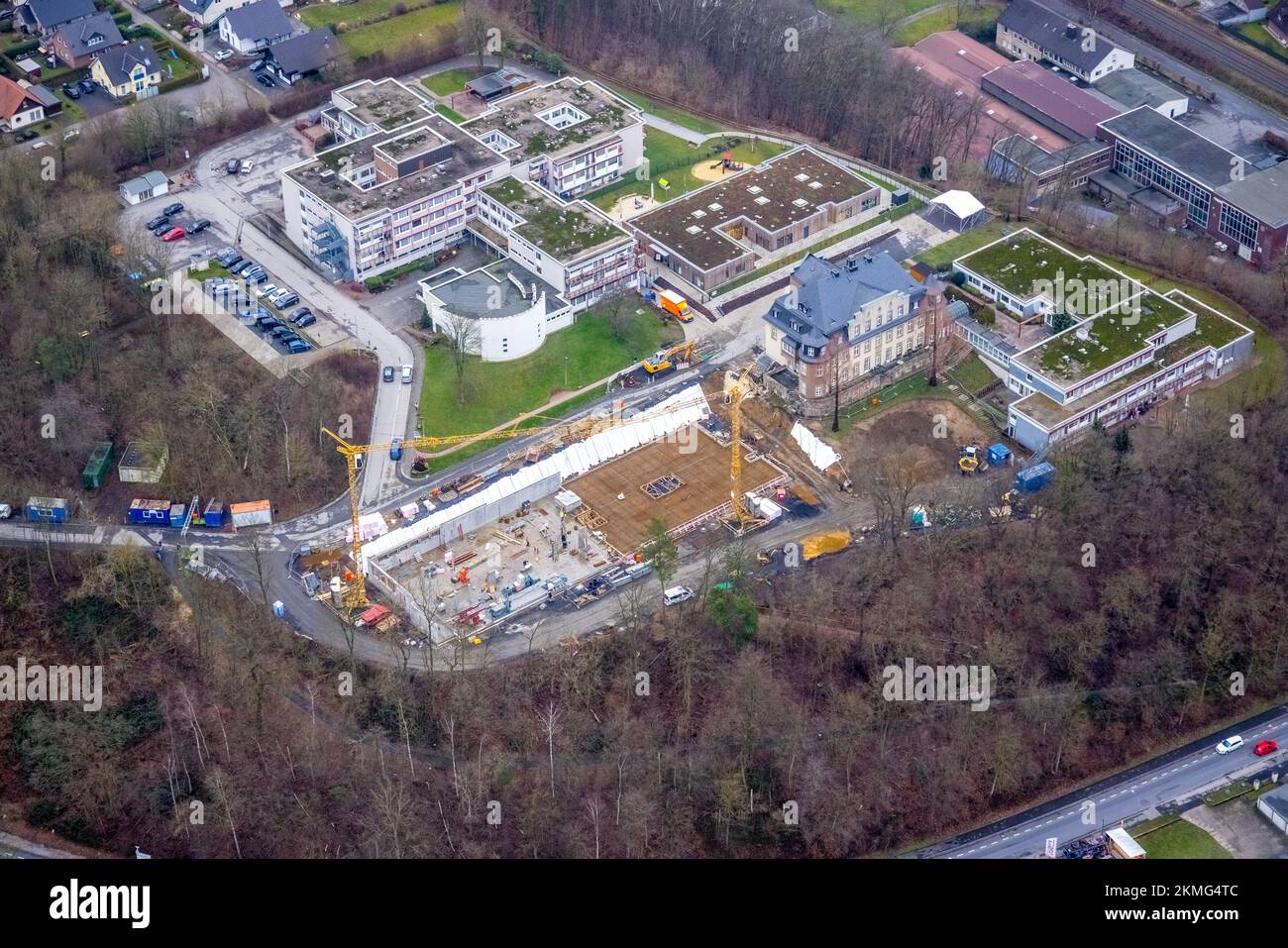  Foto zu Aerial view, construction site at Schmallenbach-Haus senior citizens 
