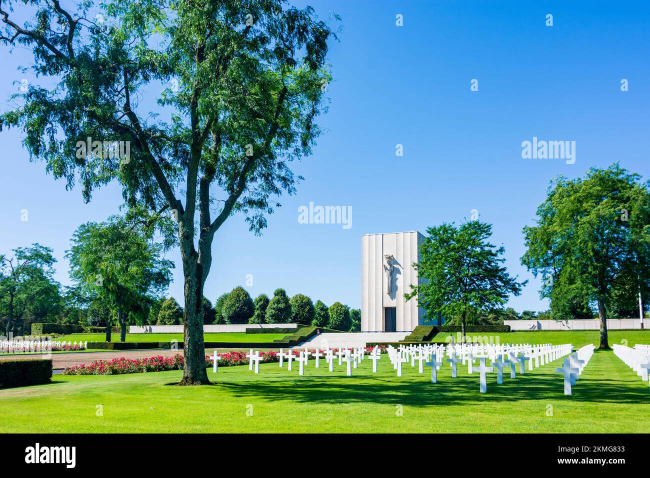 Rows of headstones hi-res stock photography and images - Alamy