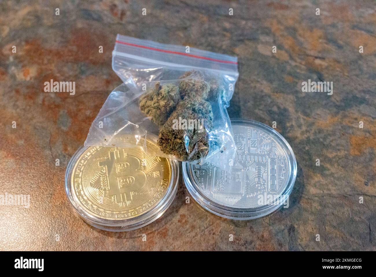 Cannabis coin hi res stock photography and images Alamy