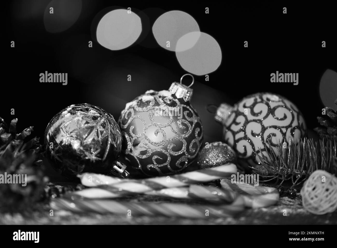 Christmas composition purple balls Black and White Stock Photos ...