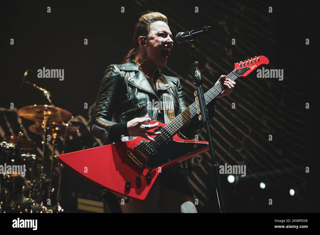 ITALY, MILAN, NOVEMBER 25TH 2022: The American musician, singer and composer Lzzy Hale, founder and leader of the rock band Halestorm, performing live on stage in Milan, opening for the Alter Bridge “Pawns & Kings” European tour. Stock Photo