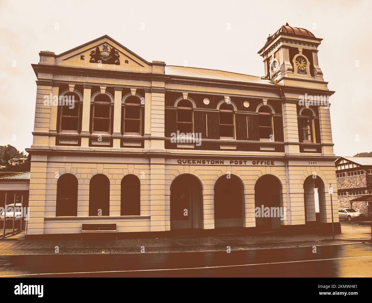 Queenstown tasmania post office hires stock photography and images Alamy