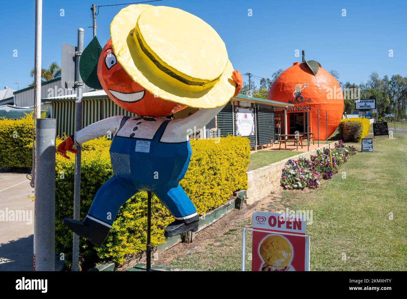 The Big Orange Cafe and Tourist Information Centre, Gayndah, North Burnett, Queensland, Australia Stock Photo