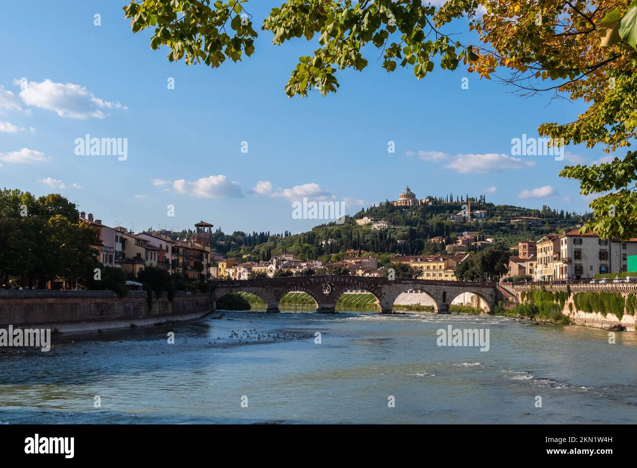 The river water and bridge of Verona Stock Photo - Alamy