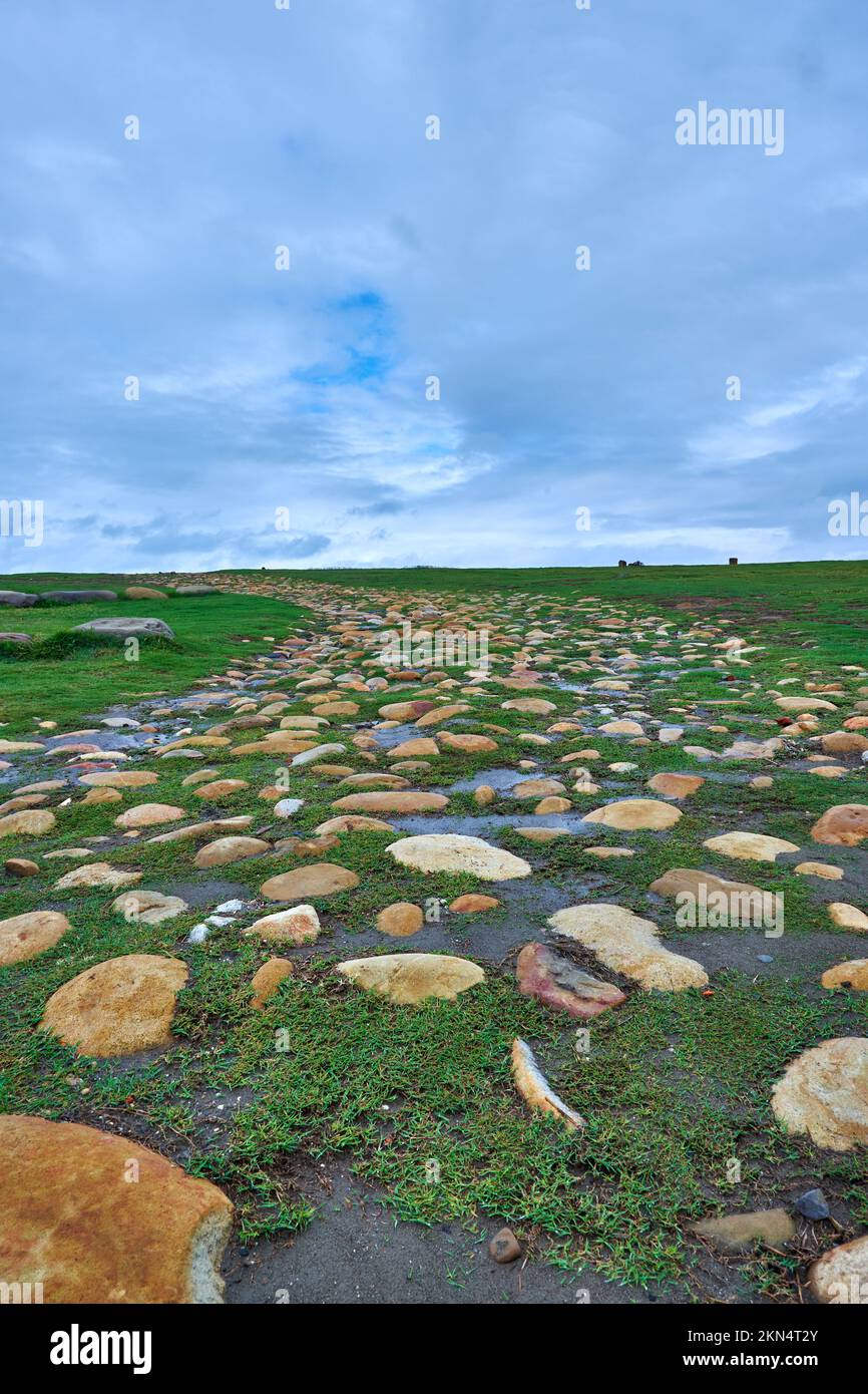 Blue sky stone hi-res stock photography and images - Alamy