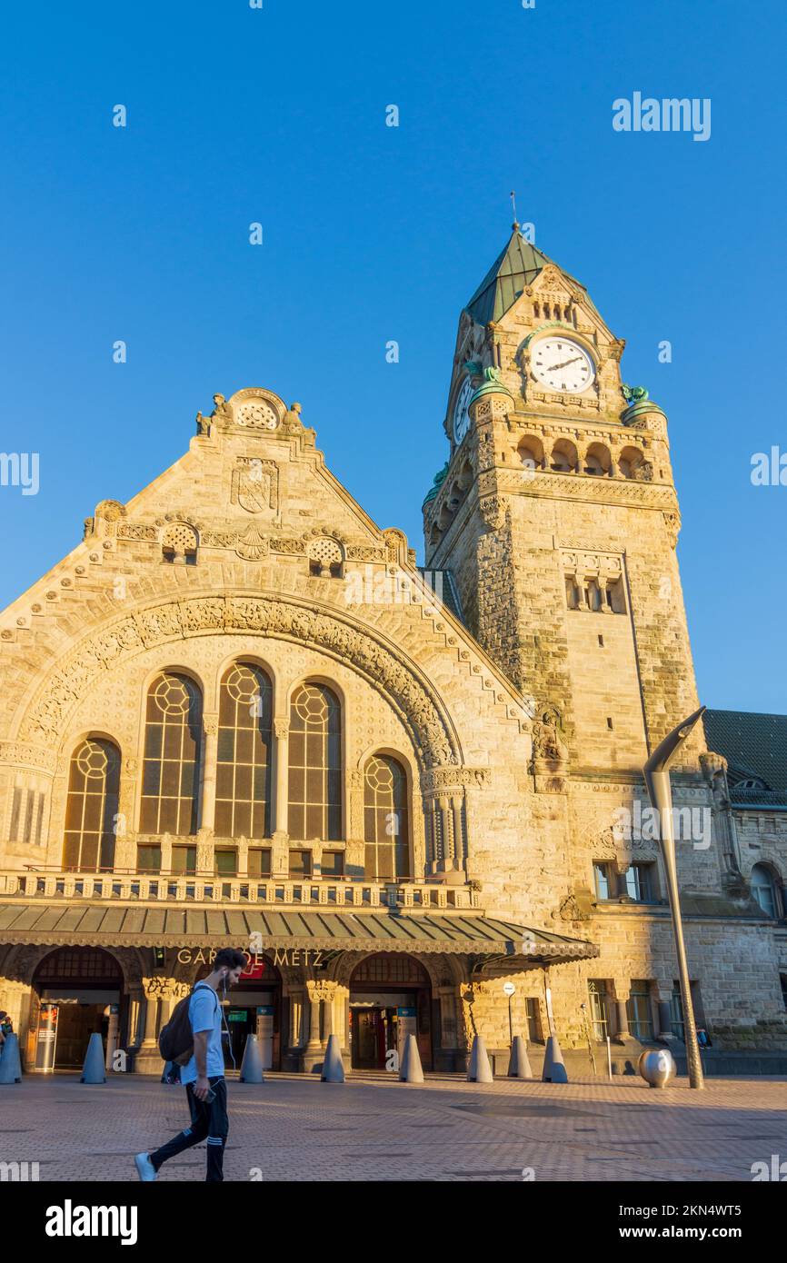 Railway Station Building In Lorraine Lothringen Hi res Stock 
