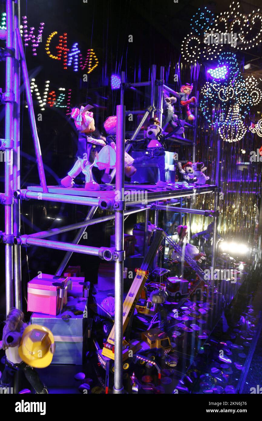 Christmas windows, illuminations, "Galeries Lafayette" store. Theme