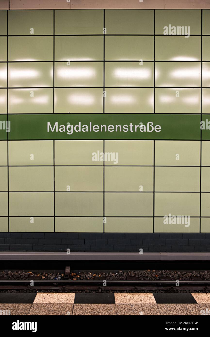 U5 Magdalenenstrasse U-Bahn underground railway station green-tiled interior, Lichtenberg, Berlin Stock Photo