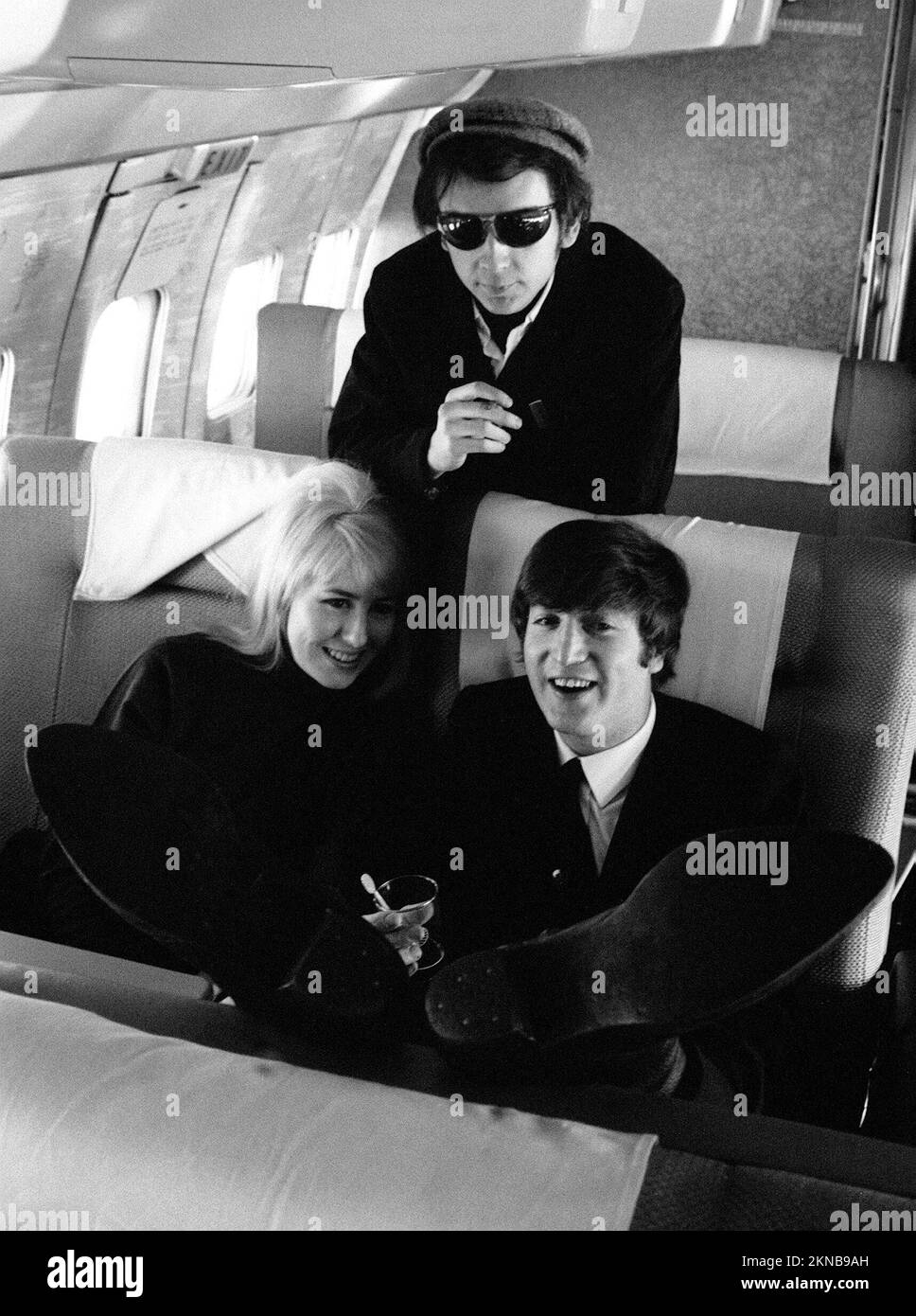 PHIL SPECTOR, JOHN LENNON and CYNTHIA POWELL in SPECTOR (2022), directed by DON ARGOTT and SHEENA M. JOYCE. Credit: Lightbox / Showtime Documentary Films / Album Stock Photo