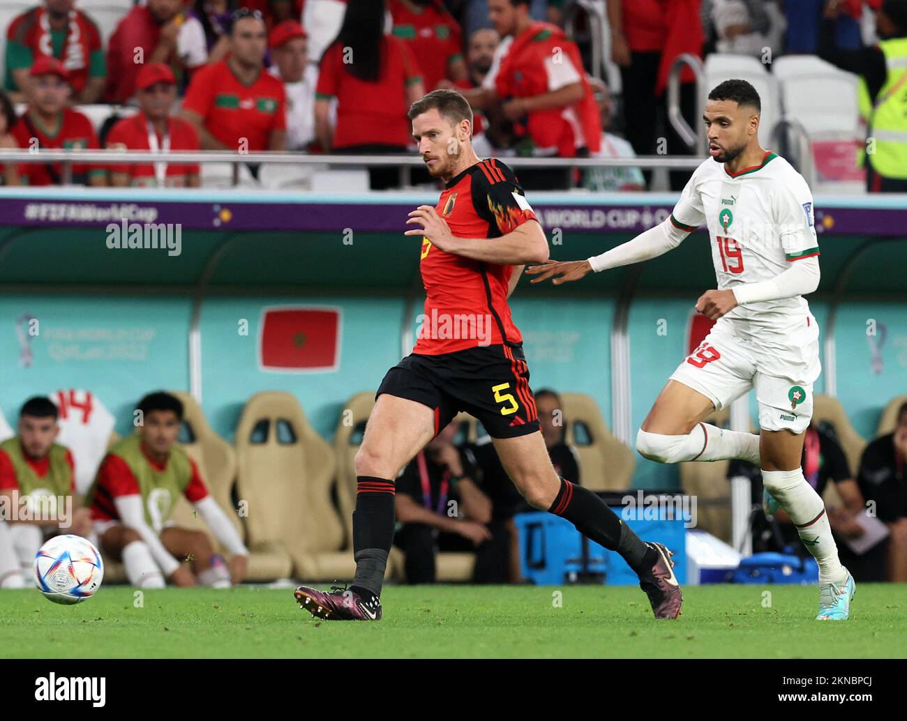 Belgium's Jan Vertonghen and Moroccan Youssef En-Nesyri pictured in action during a soccer game between Belgium's national team the Red Devils and Morocco, in Group F of the FIFA 2022 World Cup in Al Thumama Stadium, Doha, State of Qatar on Sunday 27 November 2022. BELGA PHOTO BRUNO FAHY Stock Photo