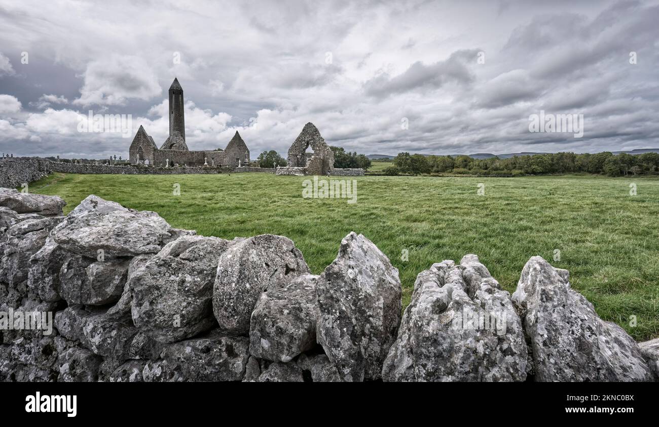 ancient Monastery ruin and cemetery of Kilmacduagh in Gort, County Galway, Republik of Ireland  Ireland Stock Photo
